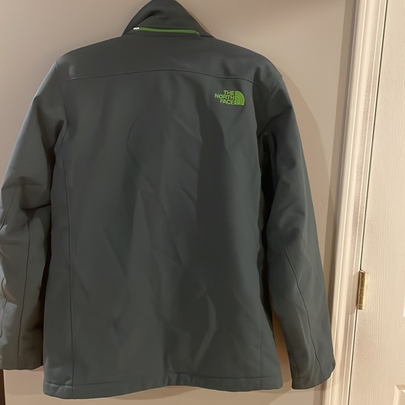 The North Face Men’s Jacket Size Small - Picture 2 of 3